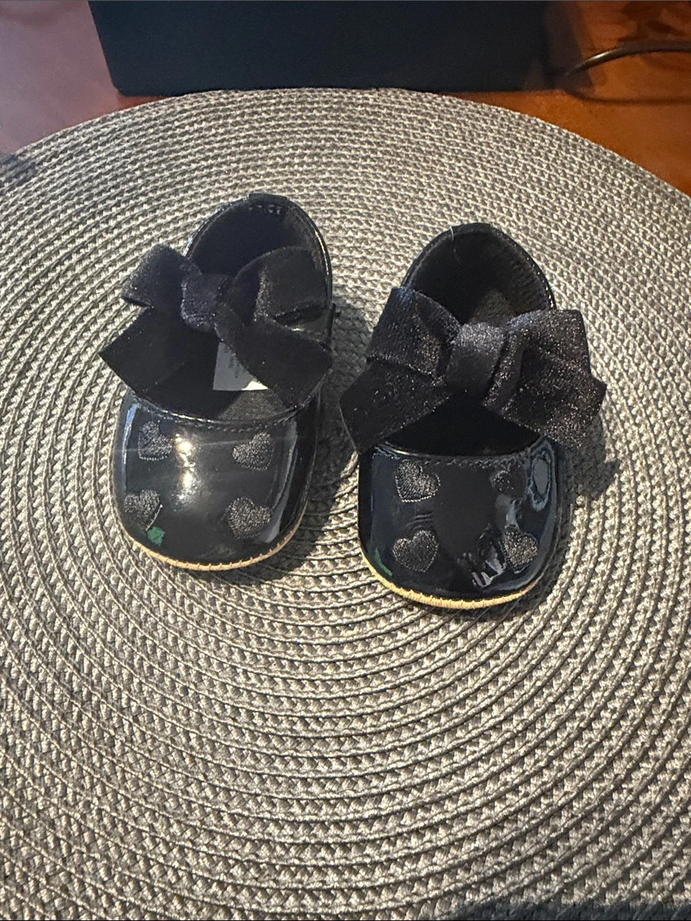 Girls Black Patent Mary Jane Dress Shoes with Bow Accent